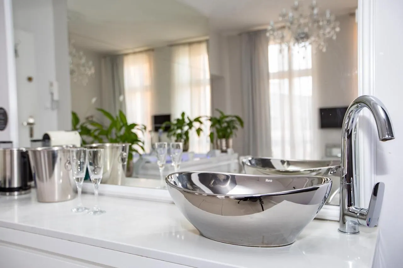 Apartament Sensual Sauna&Jacuzzi Poznan Stare Miasto Poland